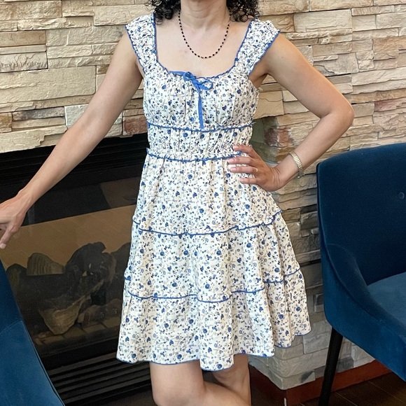 XS floral sundress - Picture 4 of 4